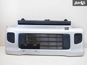 美品!! スズキ純正 DA17W エブリイワゴン エブリーワゴン フロントバンパー フォグ無し Z2S シルキーシルバーメタリック 71711-64P5 棚2Q1