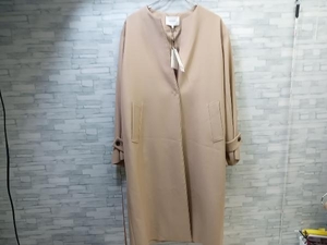 美品 未使用品 BEIGE，ベイジ CMCWSW0301 ＶＡＬＥＴＴＥ ドレスコート ベージュ サイズ4 新品タグ付き