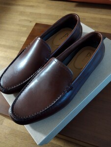 新品　Clarks クラークス　ドライビングシューズ　茶　表示サイズ6,5 実寸25〜25.5Cm