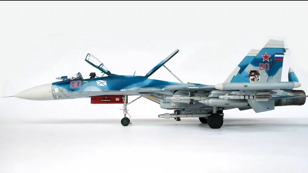 1/48 القوات الجوية الروسية SU-33 تم تجميعها وطلاؤها كمنتج نهائي, نماذج بلاستيكية, الطائرات, منتج منتهي