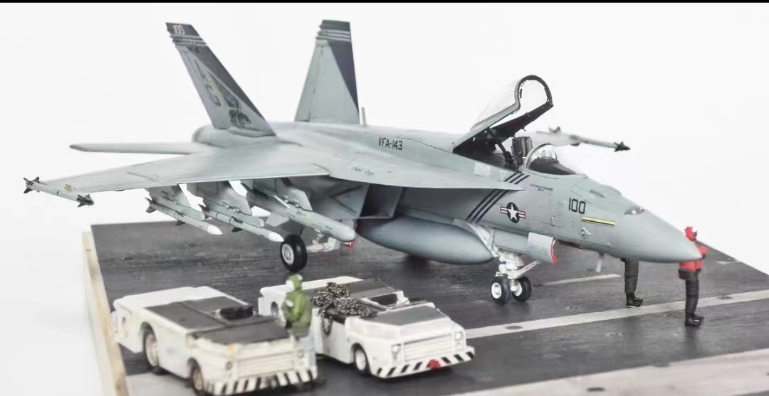 1/72 アメリカ F/A-18E スーパーホーネット 組立塗装済完成品, プラモデル, 航空機, 完成品