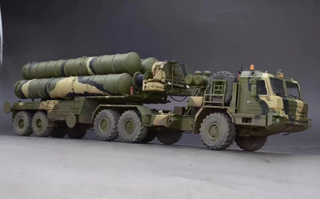 1/35 ロシア陸軍 S400 防空ミサイルシステム 組立塗装済完成品, プラモデル, 戦車, 軍用車両, 完成品