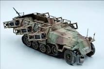 1/35 ドイツ ハノマーク Sd.Kfz. Stuka Zu Fuss 組立塗装済完成品 フィギュア人形2体付き_画像3