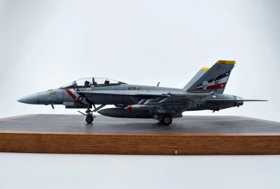 Meng Modelo 1/48 US Navy F/A-18F VFA-2 Producto terminado ensamblado y pintado, Modelos de plástico, aeronave, Producto terminado