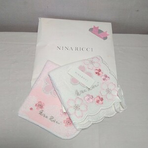 NINA RICCI　ニナリッチ　SAKURA collection ハンカチ　未使用