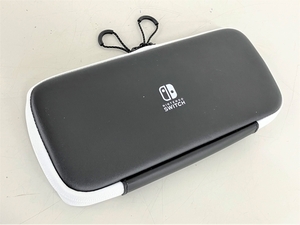 【1円】Nintendo Switch キャリングケース ブラック×ホワイト 中古 K8450665