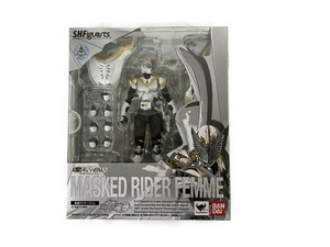 BANDAI 2198067 S.H.Figuarts 仮面ライダー龍騎 MASKED RIDER FEMME 仮面ライダー ファム 中古 S8596020