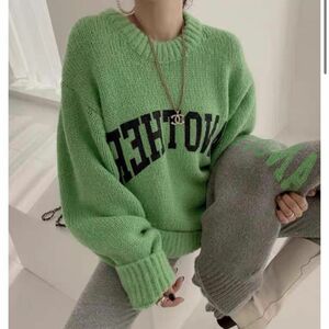 Candy colored loose knit グリーン ロゴ セーター