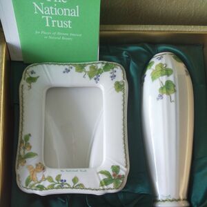 ノリタケ THE NATIONAL TRUST 花柄フォトフレーム＆フラワーベース