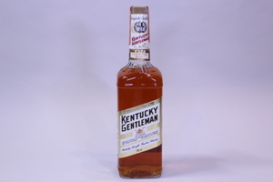p-1810　未開栓古酒　ケンタッキージェントルマンKENTUCKY GENTLEMAN　750mL バーボン