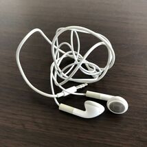 ▲iPod shuffle 第4世代 2GB Apple ジャンク/41-2-20_画像2