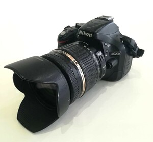 218　Nikon　カメラ　D5200 TAMRON18-270㎜ デジタル一眼レフカメラ 望遠レンズ　バッテリー付き 動作確認済