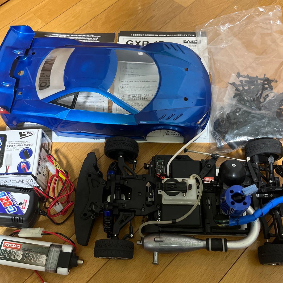 Yahoo!オークション -「kyosho v one」(完成品（エンジン）) (自動車