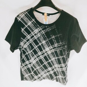 【美品】BURBERRY LONDON バーバリー ロンドン 半袖Tシャツ サイズ5 シャツ 無地 チェック ロゴ ブラック シャツ Tシャツ 衣類 A-9