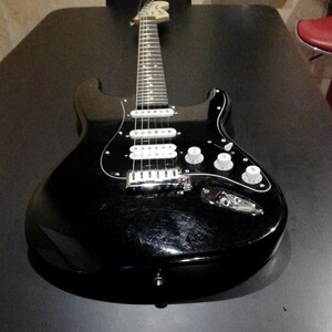 1000円スタート　Squier　HSS 