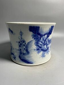 旧家蔵出 陶磁器 白泥 朱泥 景徳鎮製 文房具 筆筒 青花 花瓶 中国古玩 中国唐物 中国美術 茶道具 花道具