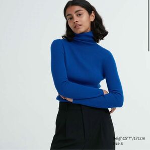 ユニクロ エクストラファインメリノリブタートルネックセーター BLUE 青 UNIQLO