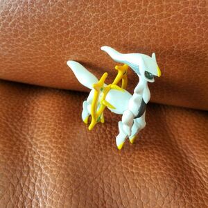 ポケットモンスター フィギュア モンコレ　アルセウス