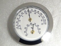 金属 温度計 湿度計 ダブル 表示 銀 シルバーカラー 車内 ドレスアップ 高級感_画像1