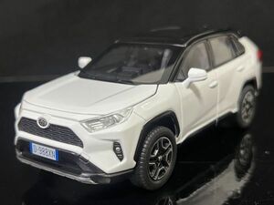 RAV4　トヨタ TOYOTA 1/32 ミニカー ホワイト H128