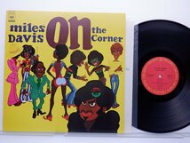 Miles Davis(マイルス・デイヴィス)「On The Corner」LP（12インチ）/CBS/Sony(20AP 1408)/Jazz_画像1