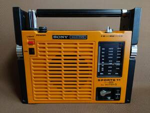 ☆★珍しい海外オレンジ仕様のSPORTS11　SONY　ソニー　ICF-111L (3バンド　FM・MW・LW)受信しますがガリ音切れします★☆