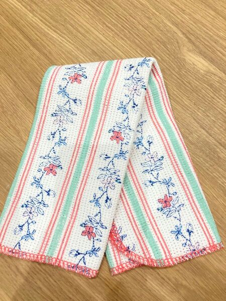 【新品未使用】 Afternoon Tea アフタヌーンティー タオルハンカチ 35cm四方