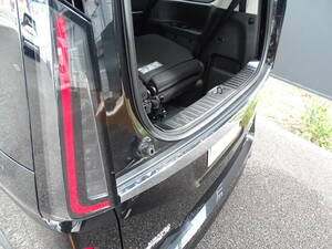 日産 セレナ C28系 リア ラゲッジインナープレート リア アッパーガラス 上側　内側部分 ブロンズブラック カラー 貼り付け装着 愛車の保護