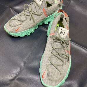 かわいい【美中古】NIKE SPACE HIPPIE 04(Dark Stucco/Green Glow) ナイキ スペース ヒッピー04(ダークスタッコ/グリーングロウー)の画像1