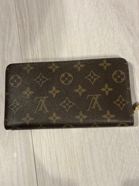 LOUISVUITTON 財布　 ルイヴィトン　 モノグラム　 ジッピーウォレット　M61727