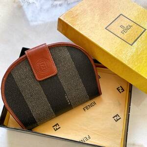 FENDI フェンディ ペカン ハーフムーン PVCレザー 折り財布 箱付き