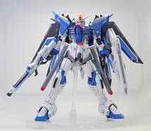 改修塗装済み完成品　HGCE1/144ライジングフリーダムガンダム　機動戦士ガンダムSEEDFREEDOM_画像8