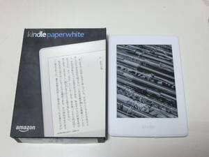 Amazon Kindle Paper white キンドル 第7世代 4GB Wi-Fi ホワイト：薄いスレ傷あり