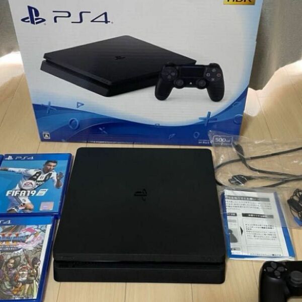 美品　PlayStation4 本体　SONY ブラック CUH-2000A 500GB
