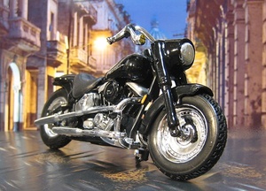 Maisto マイスト 1/24 Harley ハーレー FLSTF Street Stalker ストリートストーカー 黒 本体のみ ナンバーサイドマウント オートバイ