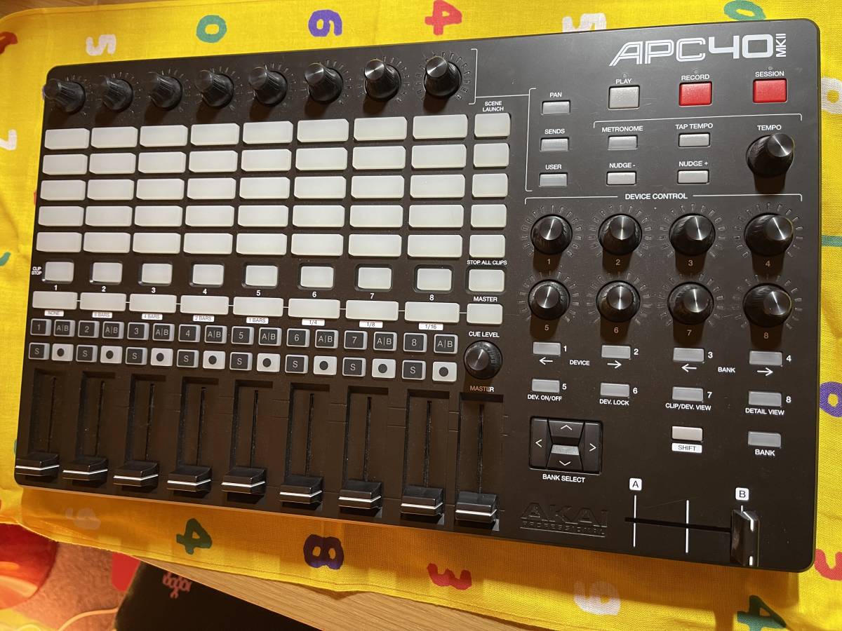 Yahoo!オークション -「akai apc40」(MIDIキーボード、コントローラー