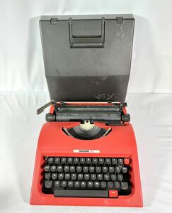 [ secondhand goods ][ present condition goods ][ Showa Retro ]olivettiolibeti typewriter antique Vintage 