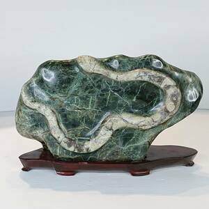 A13-0229　天然石 鑑賞石 蛇彫刻