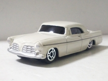 Maisto クライスラー 300B 白 ホワイト Maisto 1956 Chrysler 300B White マイスト 3インチ 約1/64_画像1