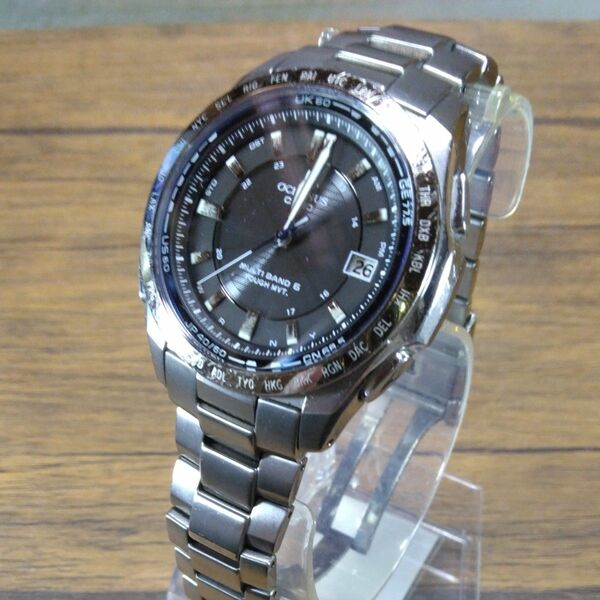 ★中古良品★　CASIO カシオ OCEANUS オシアナス OCW-T100 電波ソーラー 腕時計 軽量チタニウム メンズ