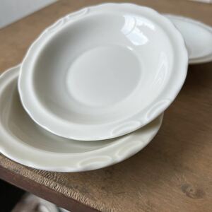 5枚set クリーム レリーフ リム皿 取り皿 デッドストック 陶器 白磁　検: 小皿 銘々皿 デザート 白い皿 レトロ アンティーク ビンテージ