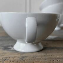 2個set 綺麗な形 ティー スープカップ デットストック 白磁 陶器　検: コーヒー フレンチ コース ビストロ カフェ レトロ ビンテージ_画像4