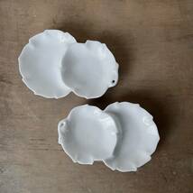2枚set 葉モチーフ 2連小皿 デッドストック 陶器 白磁　検: 小皿 取り皿 白い皿 豆皿 薬味 茶器 レトロ アンティーク ビンテージ _画像1