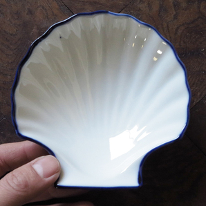 2個セット ブルーラインシェル 小皿 白磁 デットストック 1970年代貿易用 検: 貝 パン 小鉢 取り皿 レトロ 陶器 アンティーク ビンテージの画像1