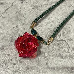  редкий прекрасный товар SWAROVSKI Swarovski Beauty and the Beast колье rose 