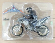 ビートチェイサー2000 ブルーライン　仮面ライダー　クウガ　フィギュア　特別限定品　箱は状態悪い_画像2