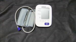 【実動動作確認済】OMRON/オムロン 上腕式血圧計 HEM-7131