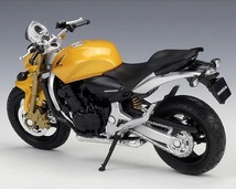 完成品 ダイキャス バイク ミニカー 合金 1/18スケール HONDA Hornet ミニチュア オートバイ ホンダ ホーネット 可動 イエロー G233_画像5