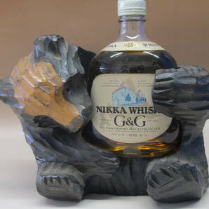 ●○【未開栓】NIKKA ニッカ ウイスキー 特級 G＆G 木彫り熊 380ml 43%○●の画像1
