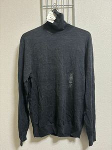 新品（タグ付き）［UNIQLO］ユニクロ　エクストラファインメリノタートルネックセーター　長袖　ダークグレー　L Y2363